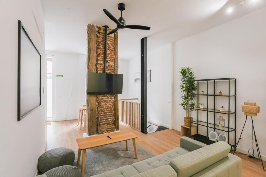 Modern Duplex-2bedrooms 3baths-palacio Apartment *