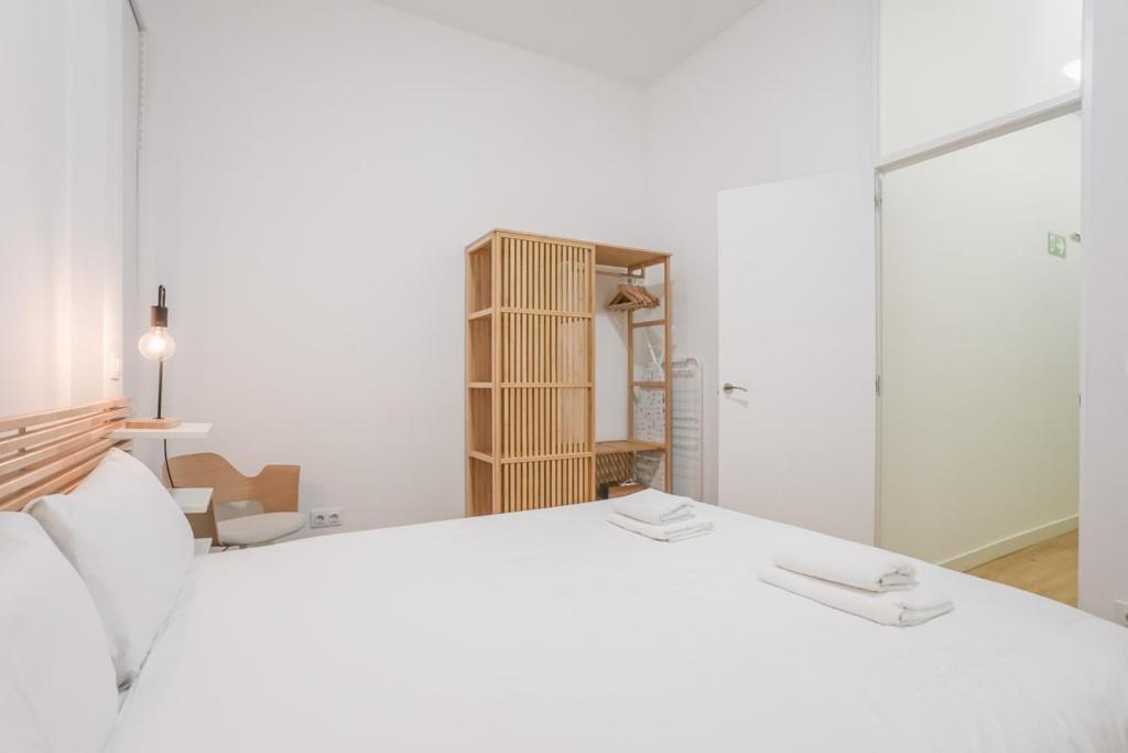 Modern Duplex-2bedrooms 3baths-palacio Apartment *